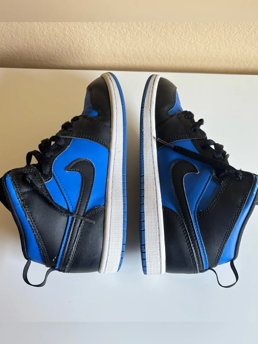 Nike retailer very